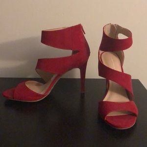 Christian Siriano Lily Asymmetrical Pump